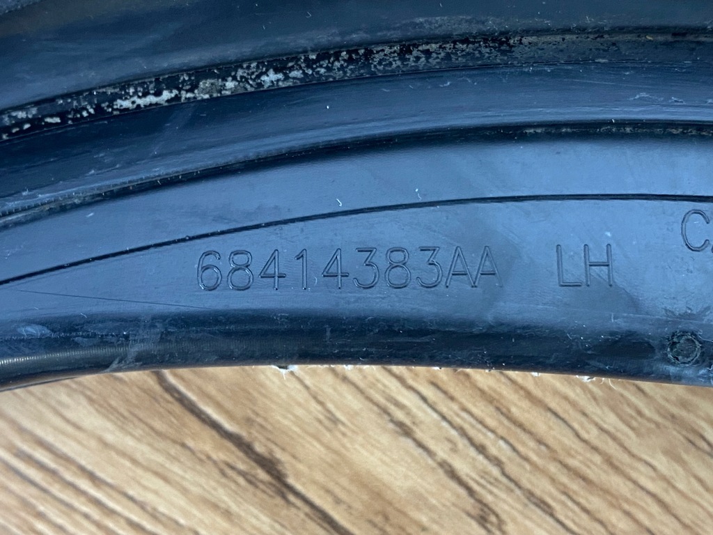 фото №6, Молдинг прокладка лампы левый перед dodge ram 1500 2019+ usa