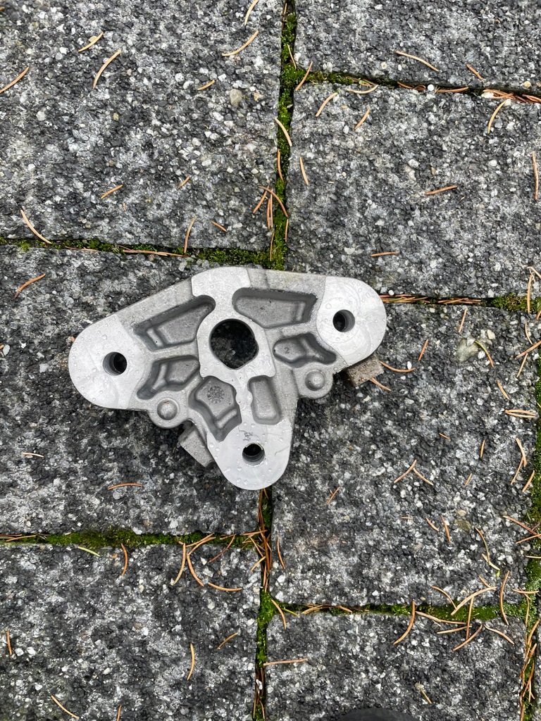 фото №1, Подкладка odległościowa alfa romeo stelvio