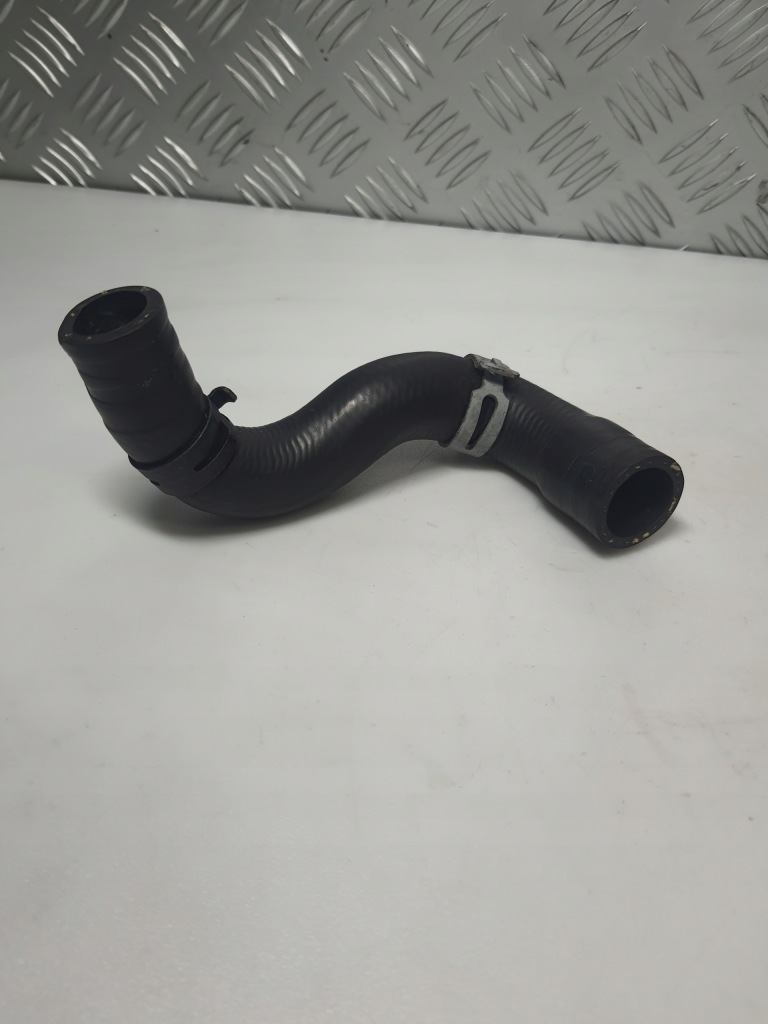 Труба шланг циркуляция воды радиатора mercedes w203 w209 2038324394 Недорого