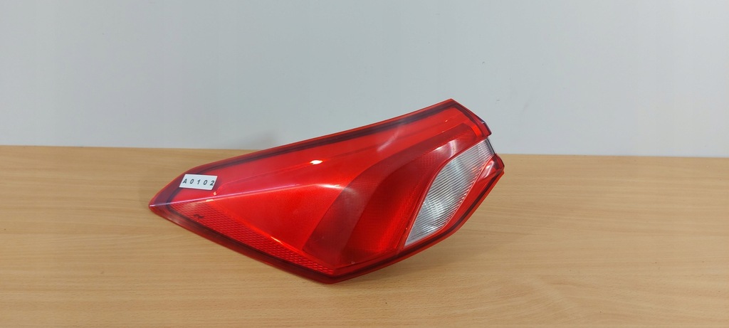 фото №1, Ford focus mk4 sedan лампа задняя угловая bez led lh