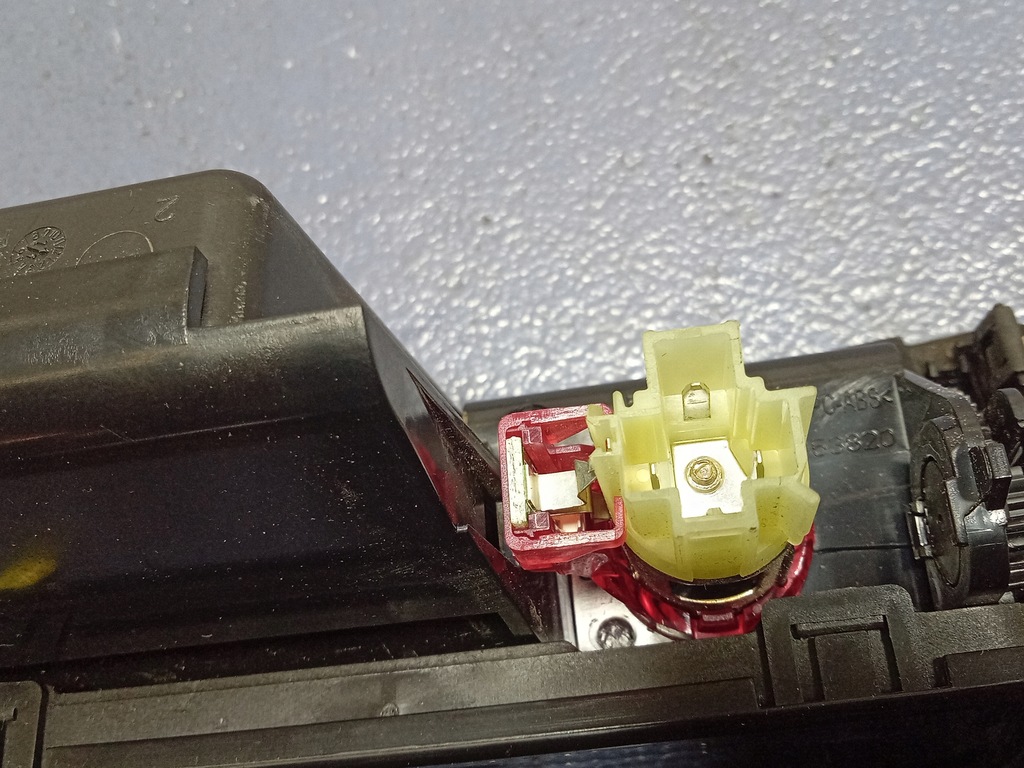 фото №5, Opel insignia a прикуриватель пепельница dekor 13320460