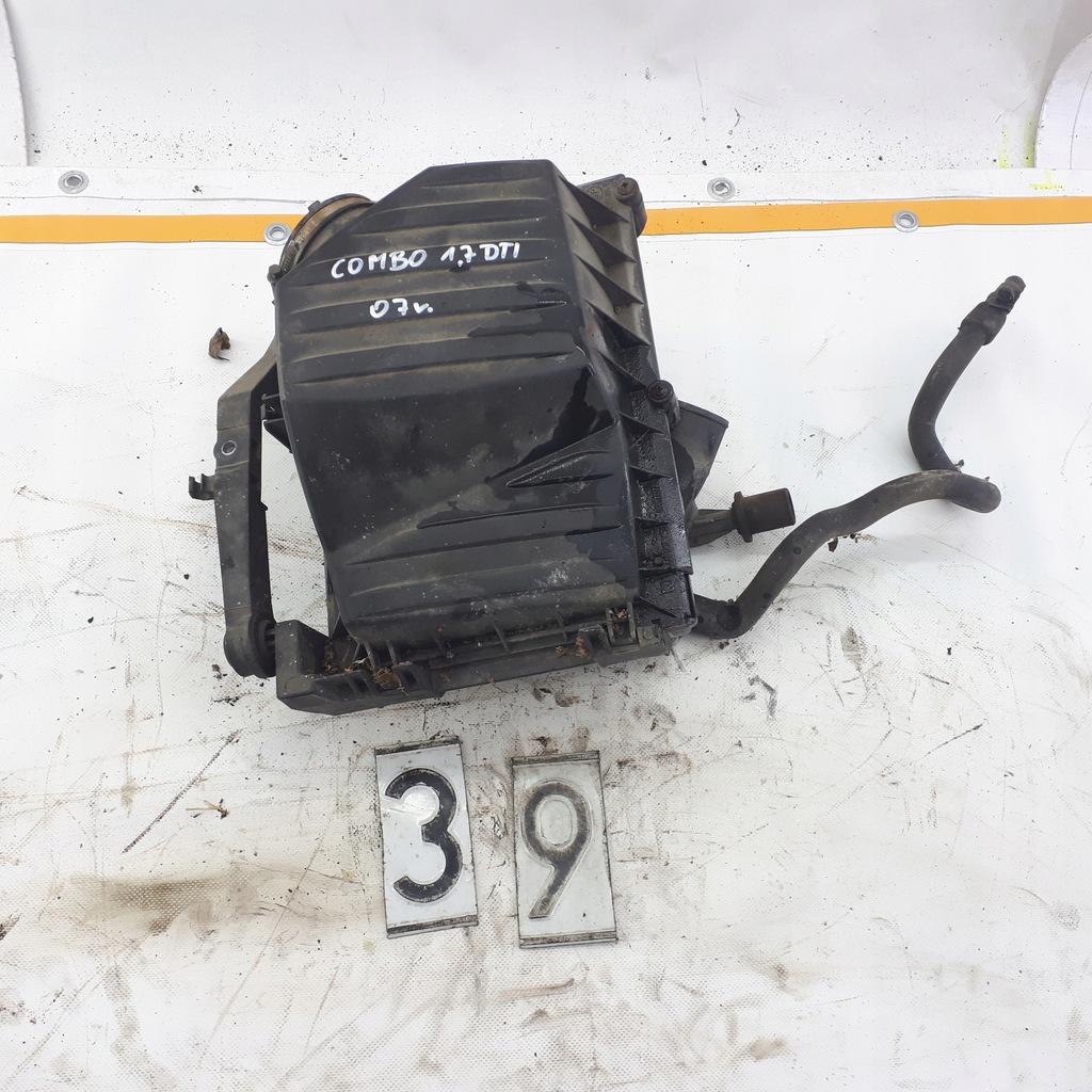 фото №1, Combo 1.3 cdti корпус фильтра воздуха 55355095