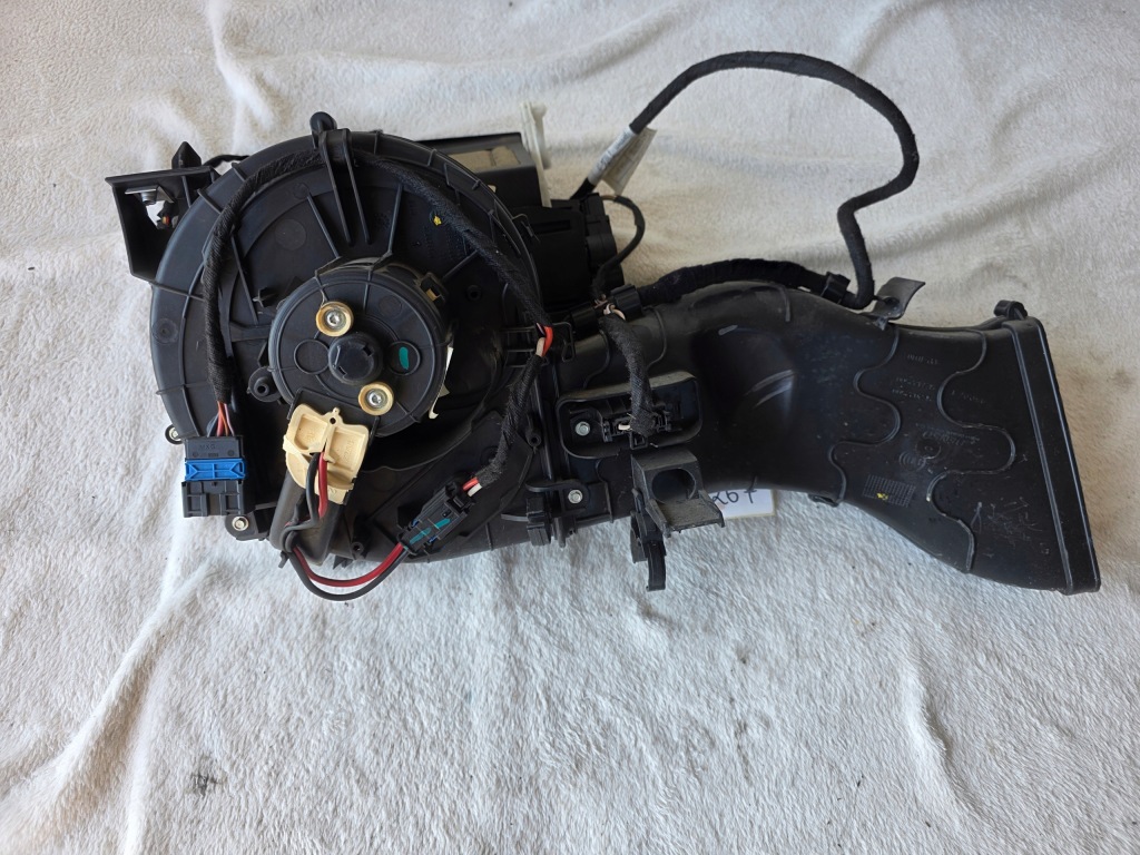 Купити Вентилятор повітродувка резистор scudo ii jumpy ii expert ii 1401366880 європа