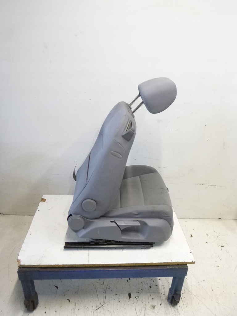 фото №7, Сиденье правый vw volkswagen golf v 3d 04r.