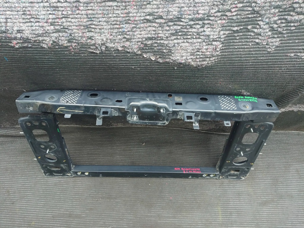 Купить Alfa romeo giulietta 2010 ремень перед панель фары усилитель