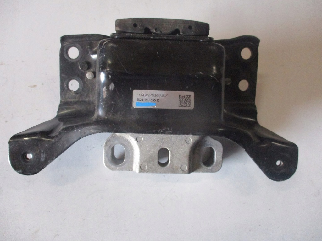 фото №1, Кронштейн подушка двигуна 5q0199555r