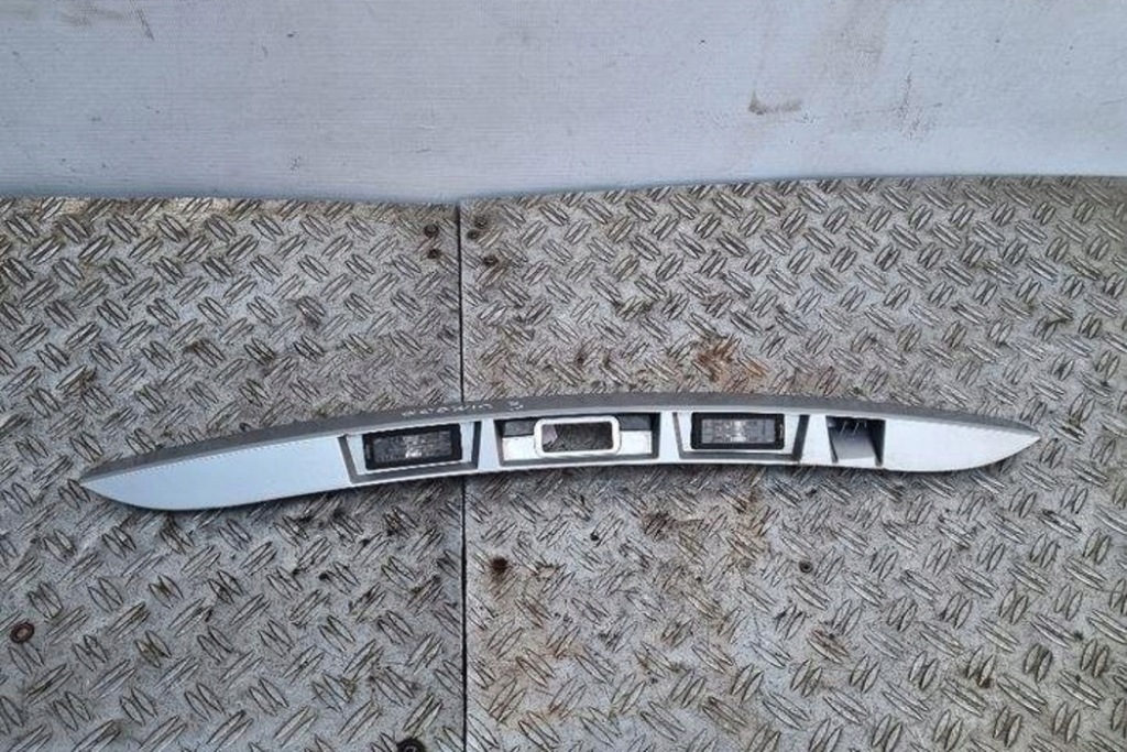 фото №1, Подсветка номера регистрационного renault grand scénic iii jz0/1_