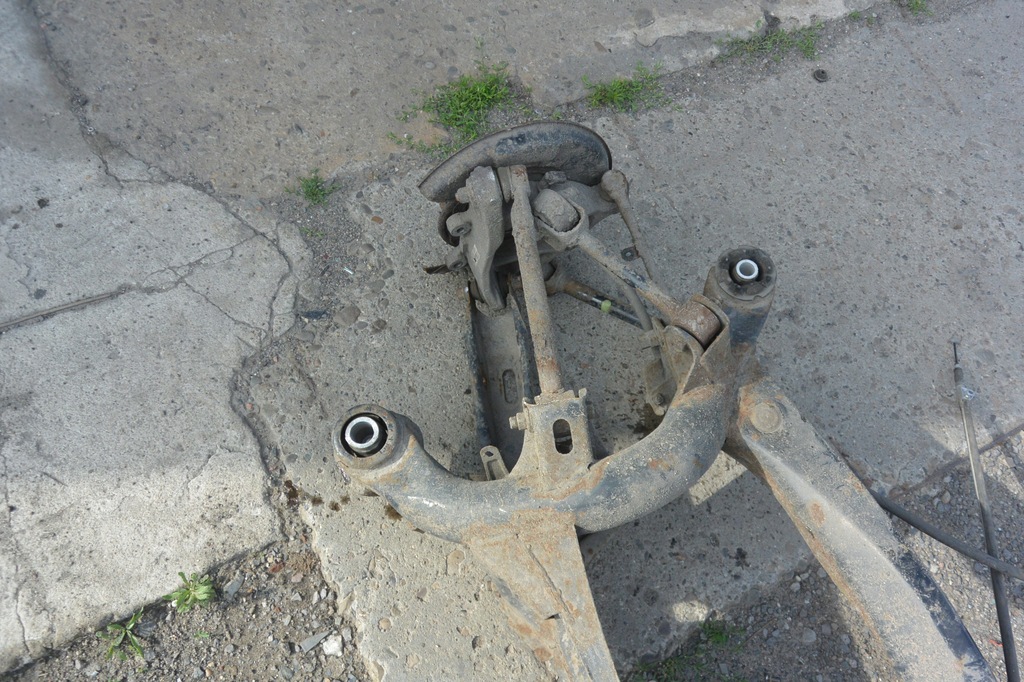 фото №13, Подрамник подрамник балка поворотный кулак ступица задняя kpl 3.5 v6 lexus gs iii 450h mk3