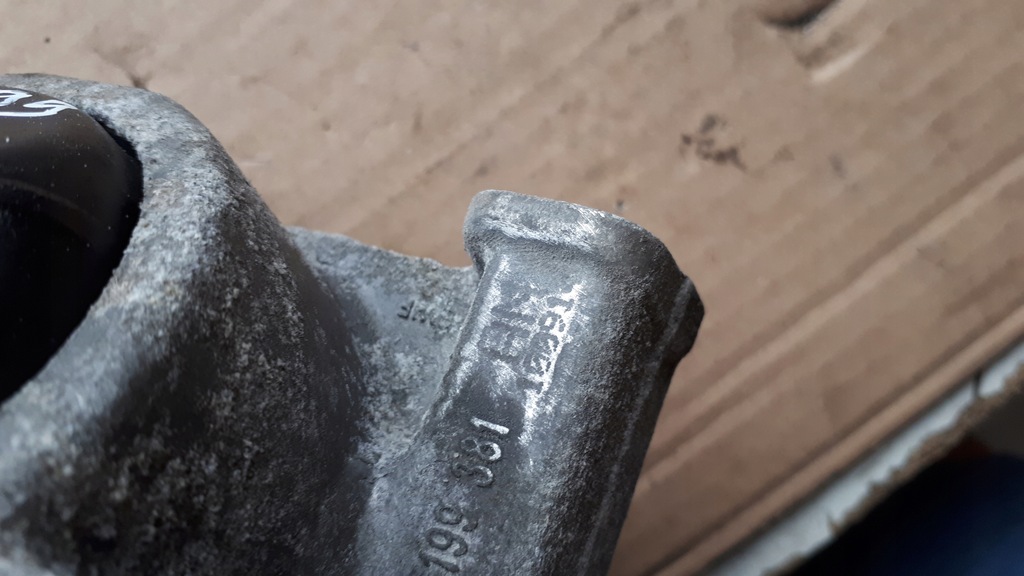 фото №11, A5 8t lift подушка двигателя 2.0 tdi a4 b8 q5 8k0199381an