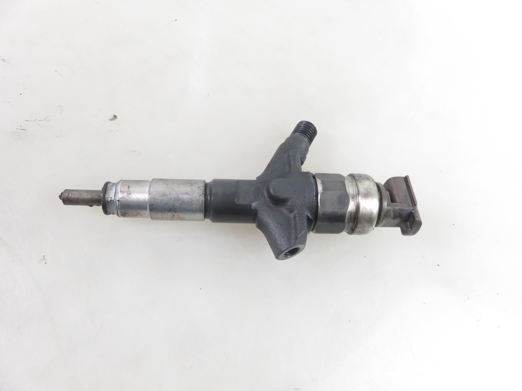 фото №6, Форсунка subaru legacy iv 2.0 d awd 16613aa020