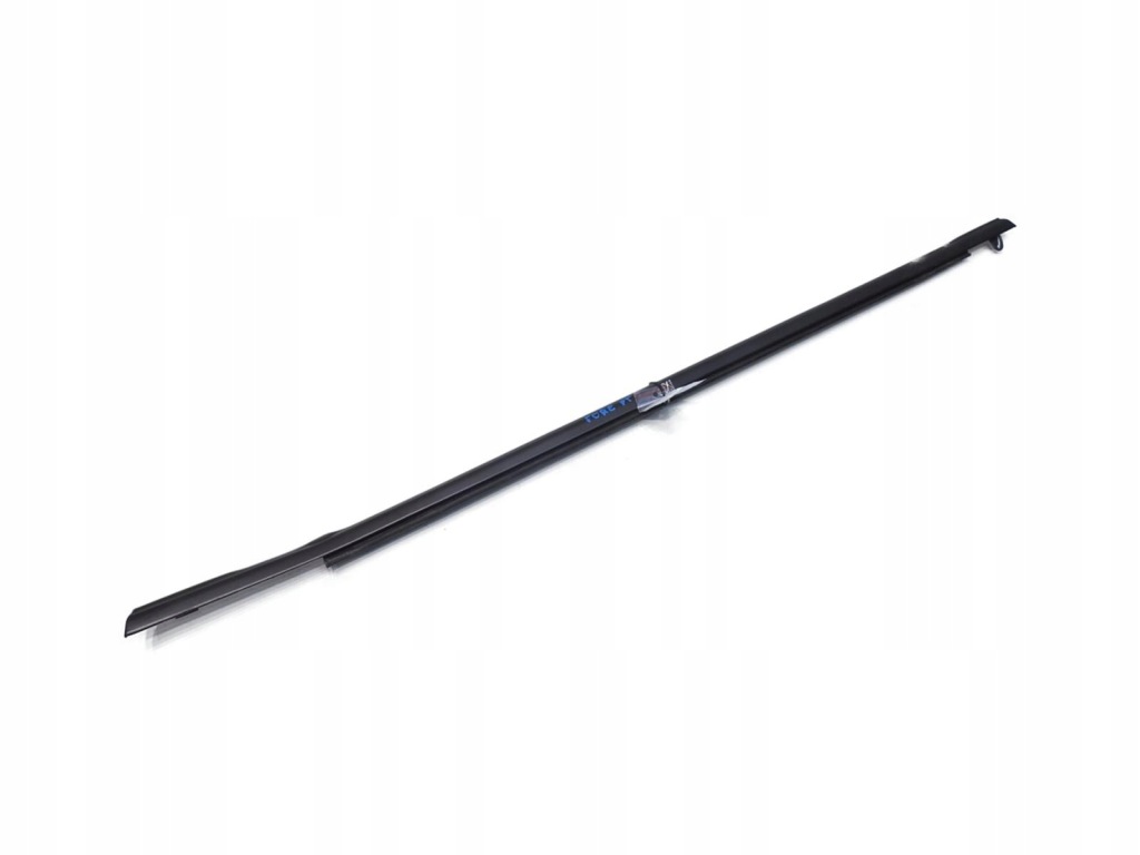 фото №1, Молдинг уплотнитель правый задняя subaru forester iii