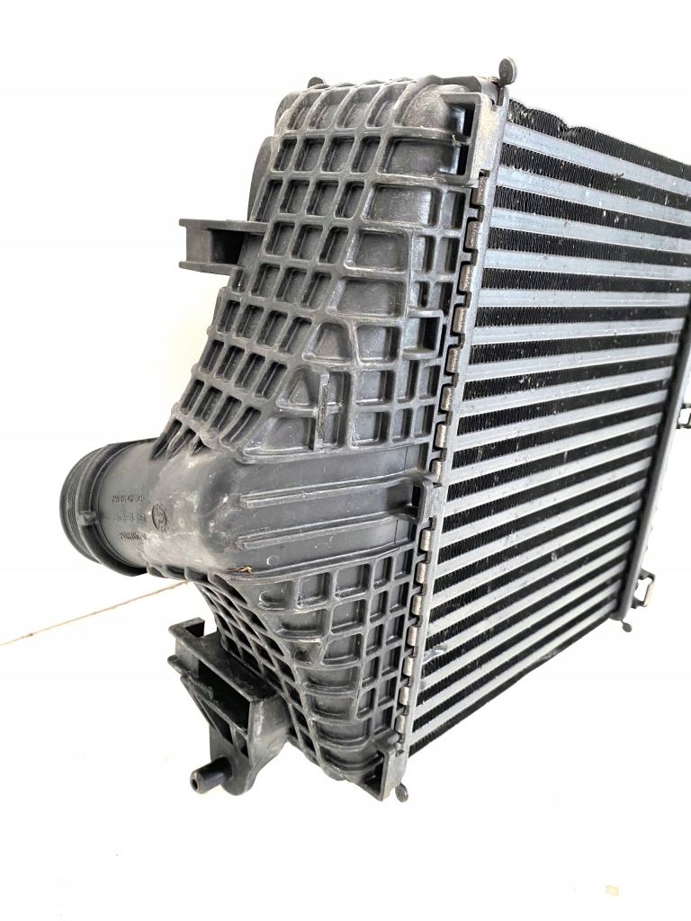 Porsche cayenne 9y turbo urus audi rsq8 интеркулер правый 4m0145804bt Киев