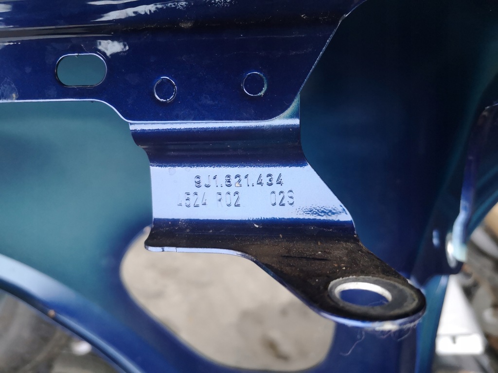 фото №10, Porsche taycan 9j 9j1 крыло правый перед передний цвет niebieski orginal