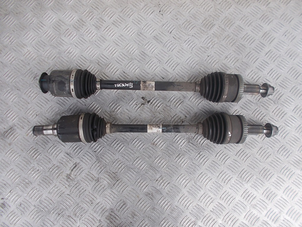 фото №1, Hyundai tucson iii приводной вал правая 1.6 crdi