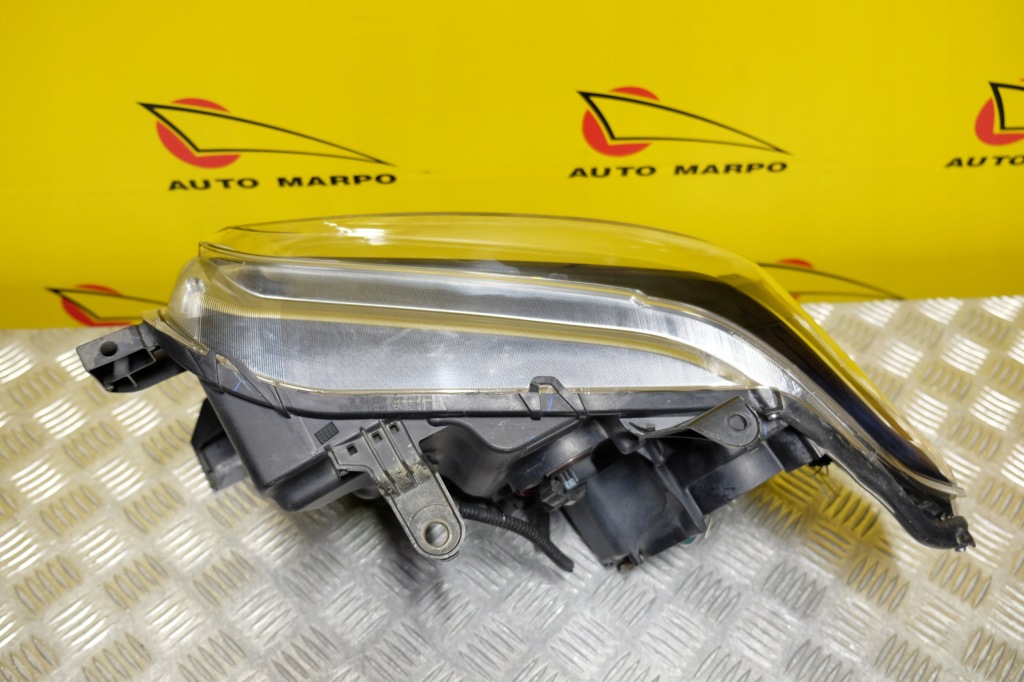 фото №5, Toyota tacoma 2016- фара лампа обычная линзованная с led czarna r usa