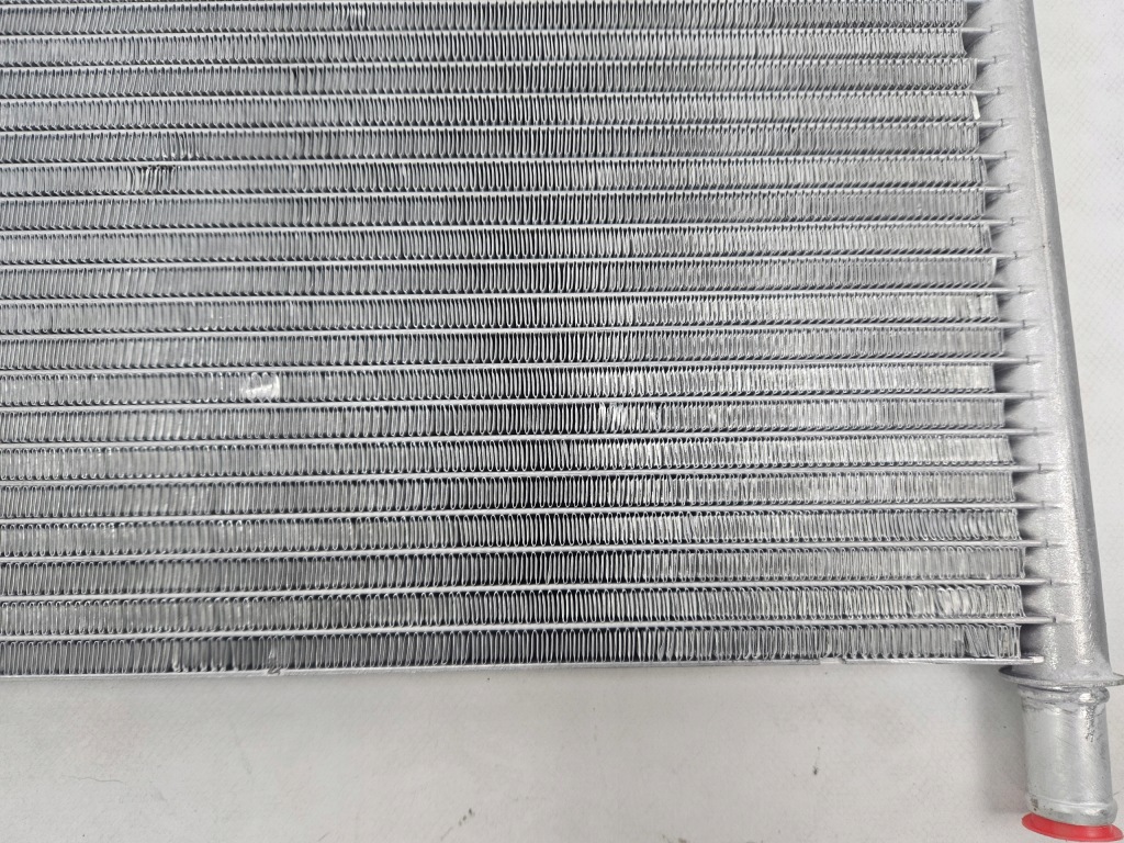 Tesla model x 2015 - радіатор води 1048498-00-c Оригінал