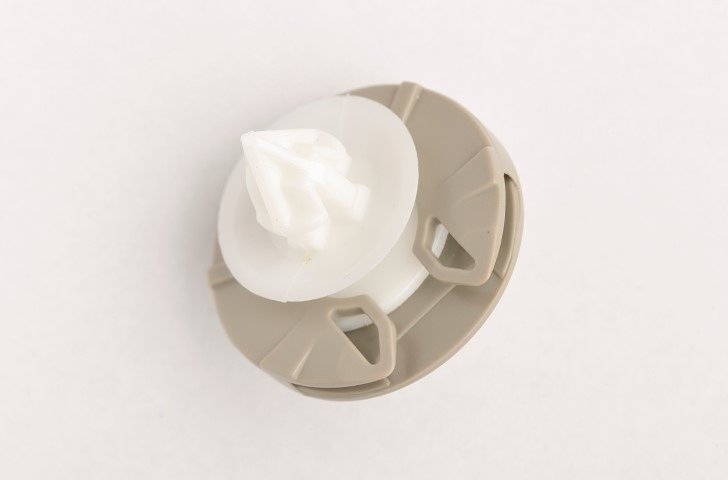 фото №3, Клипса обивка дверь обшивки vw golf iii vento