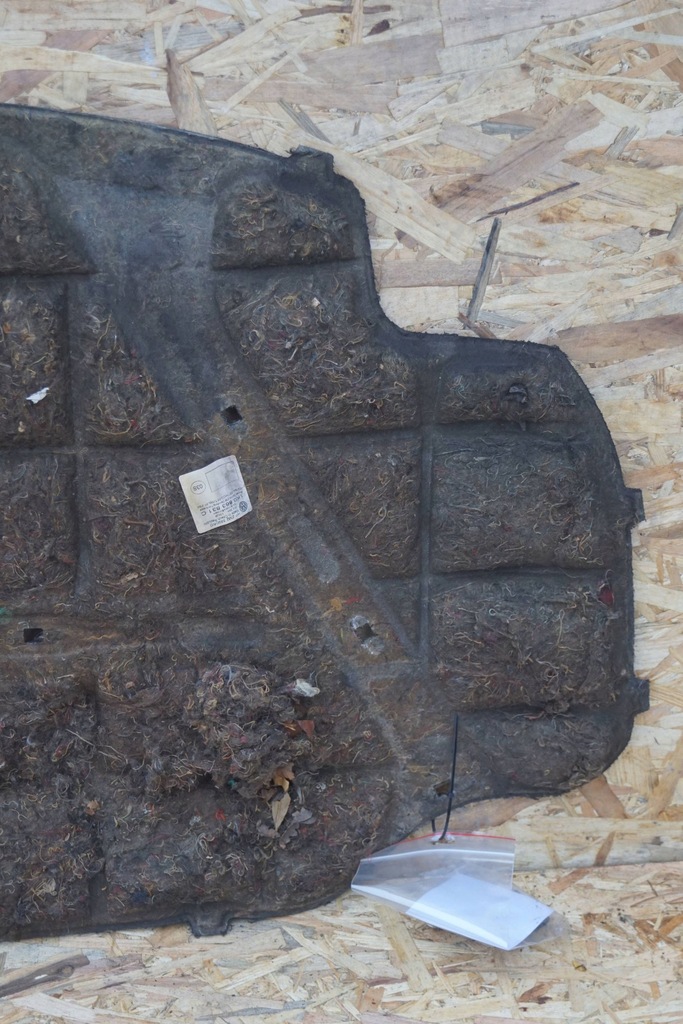 фото №13, Шумоизоляция капот vw jetta v 1k0863831c w701