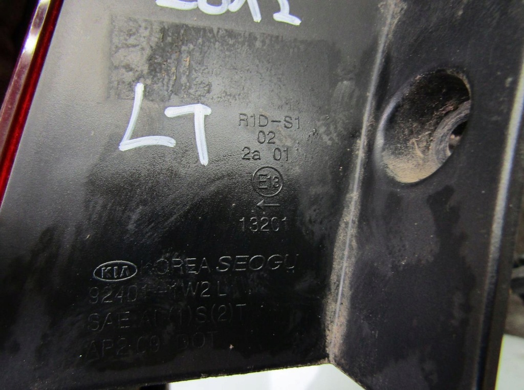 фото №9, Rio iii 12r лампа ліва задня лівий задня задня 92401-1w2