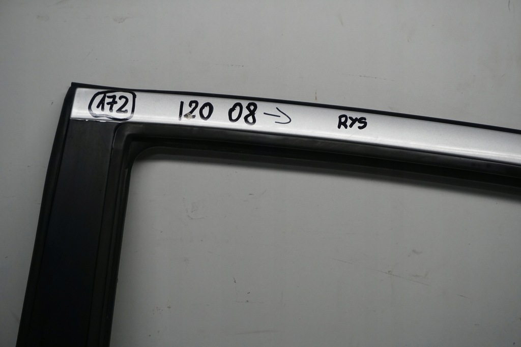 фото №2, Hyundai i20 i дверь левая задние rys стекло 101 стекло