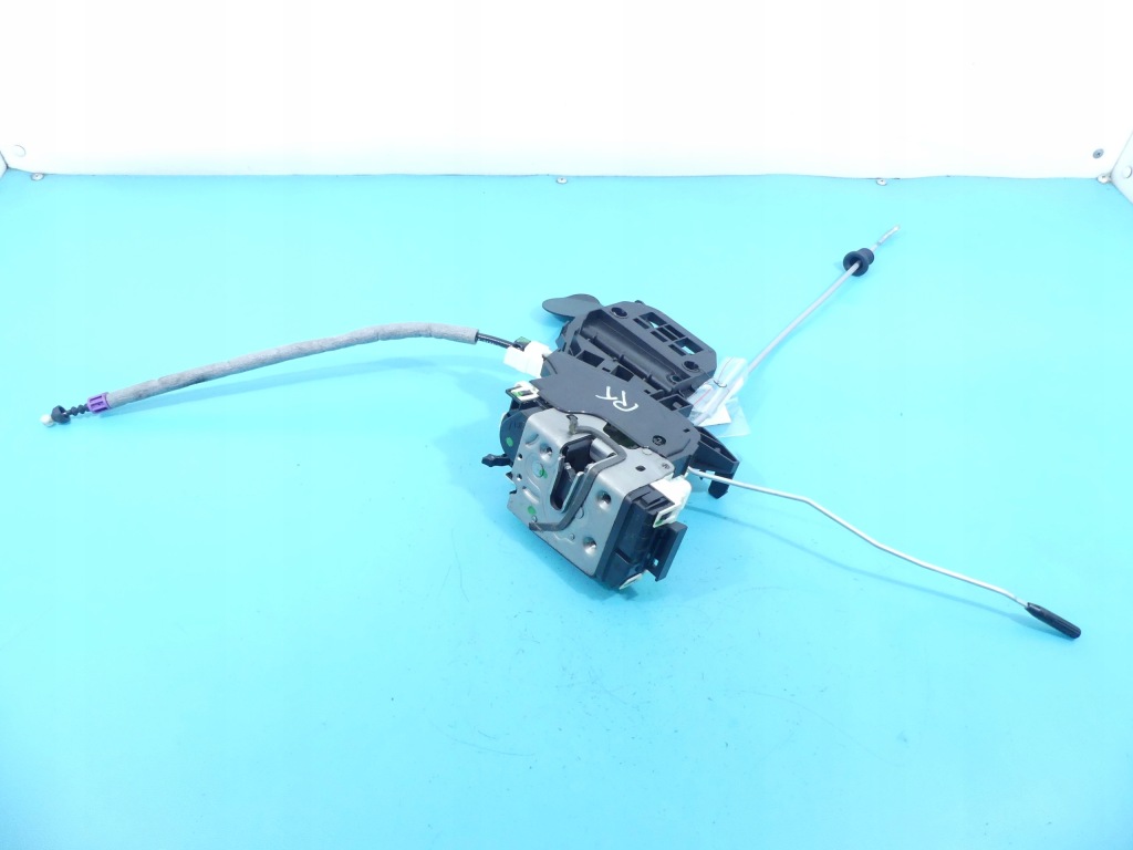 Купити Замок задній правий 4 pin mercedes ml w166