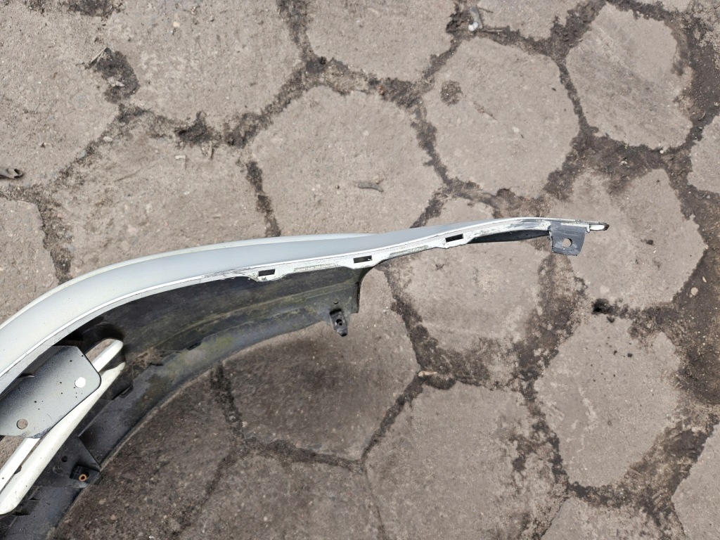 фото №9, Toyota avensis t25 03-06 бампер перед 6t1