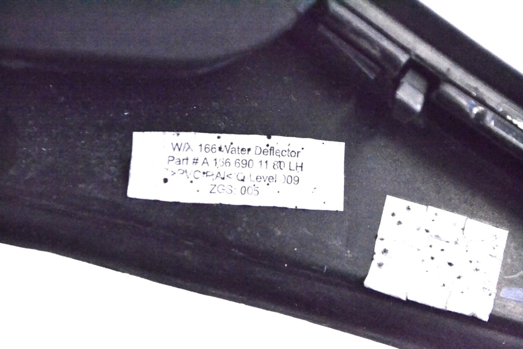 фото №5, Mercedes gls молдинг передней стекло левая x166 2017 rhd