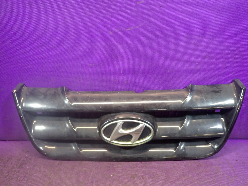 фото №1, Hyundai matrix 01-05 решітка радіатора решітка радіатора емблема 8636117010