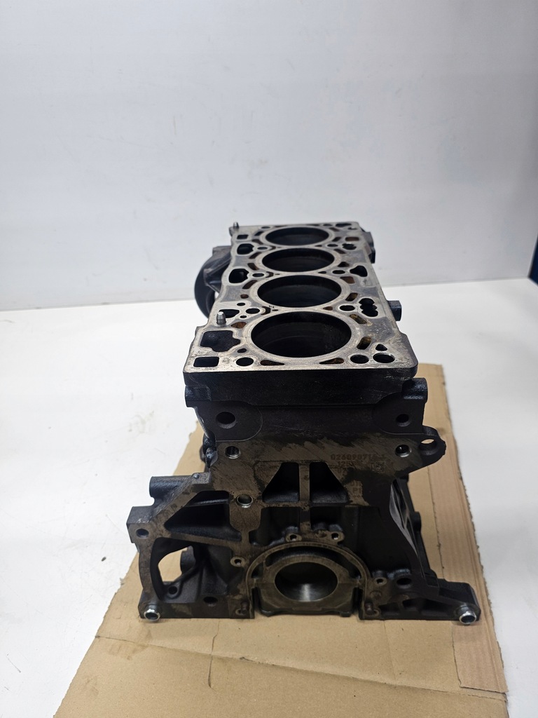 фото №14, Блок двигуна audi vw seat skoda 1.6 tdi crk 04l023e
