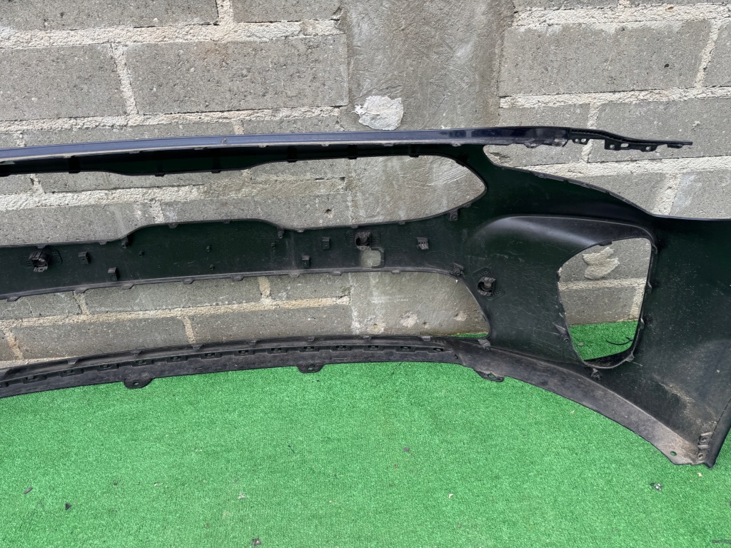 Kia stinger гарний бампер передній оригінал  eu Ціна