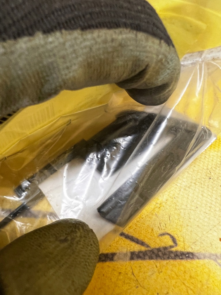 фото №1, Защита заглушка шторка от солнца. задний полка bmw 5 g30 m5 f90 nowa oem