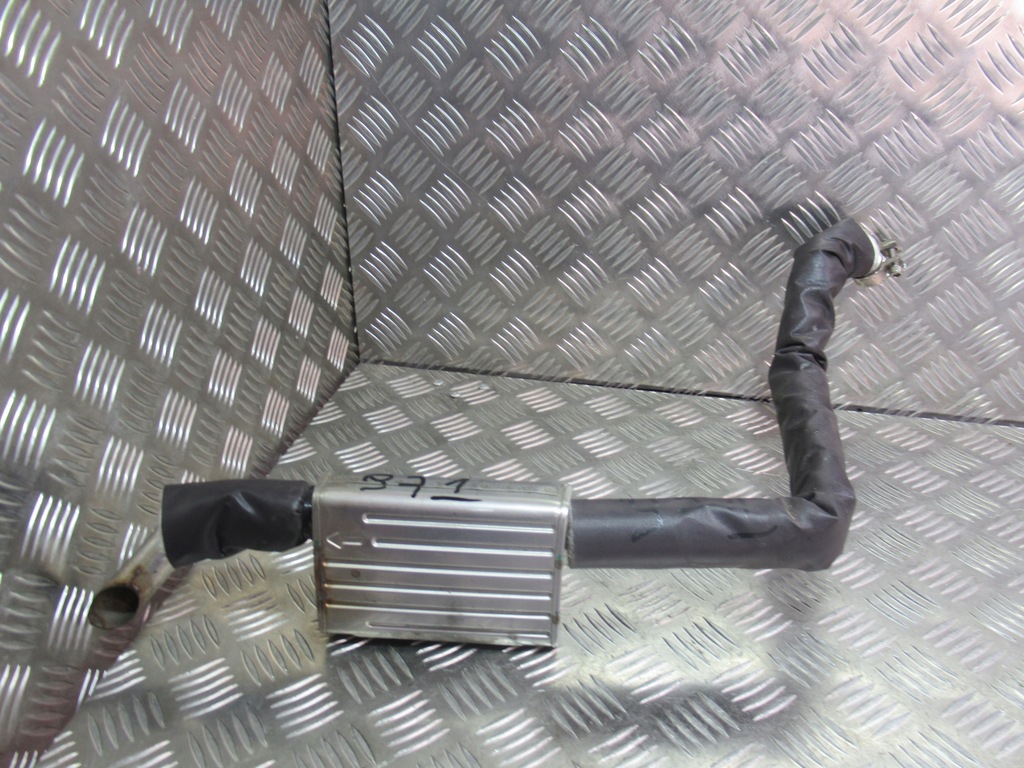 фото №1, Porsche panamera вихлоп труба гасник webasto