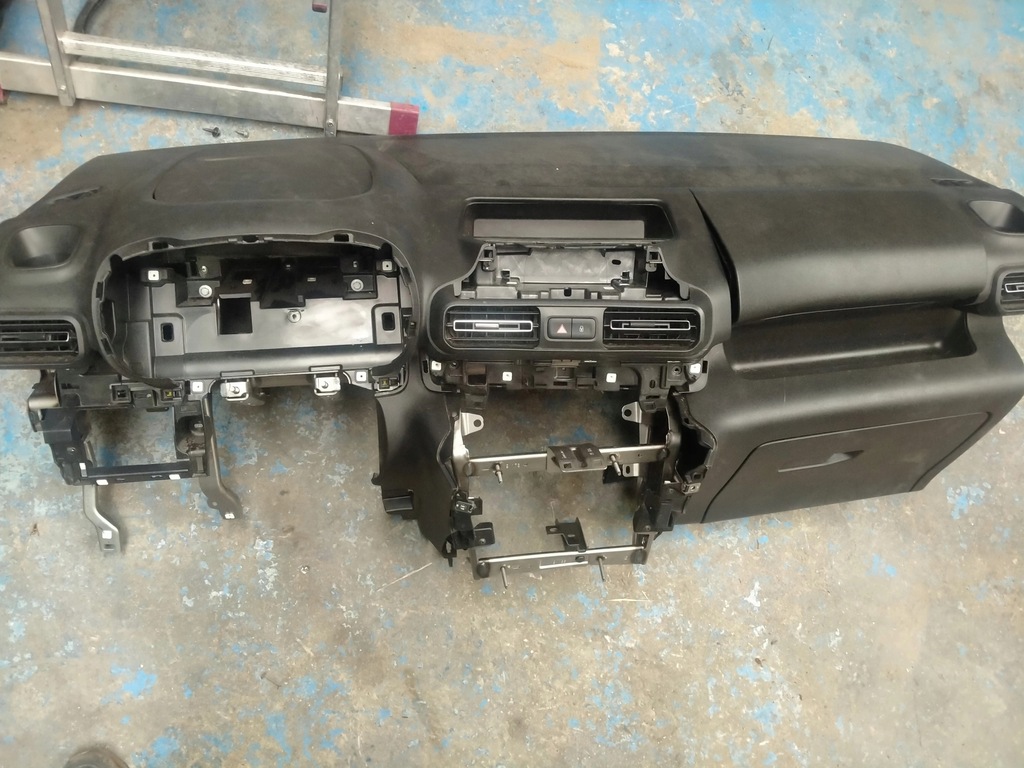 фото №1, Berlingo iv приборная панель приборная панель