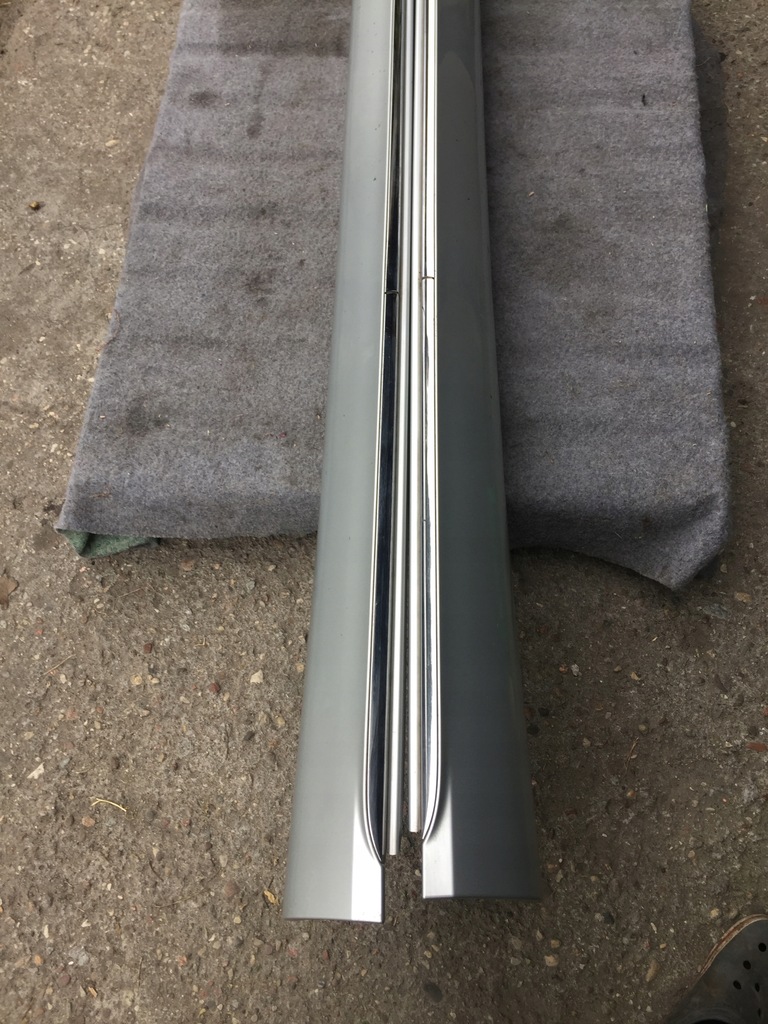 фото №4, Молдинг порог правая mercedes w213 e-klasa sedan 775