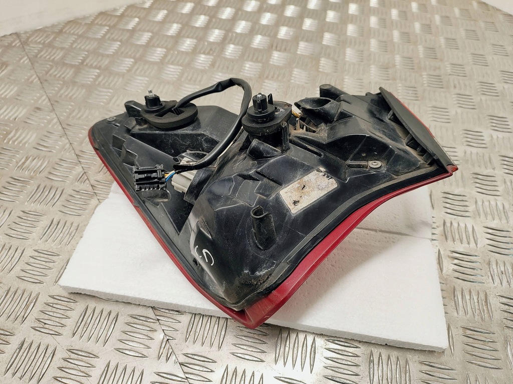 фото №8, Citroen ds5 2012 права сторона лампа задня