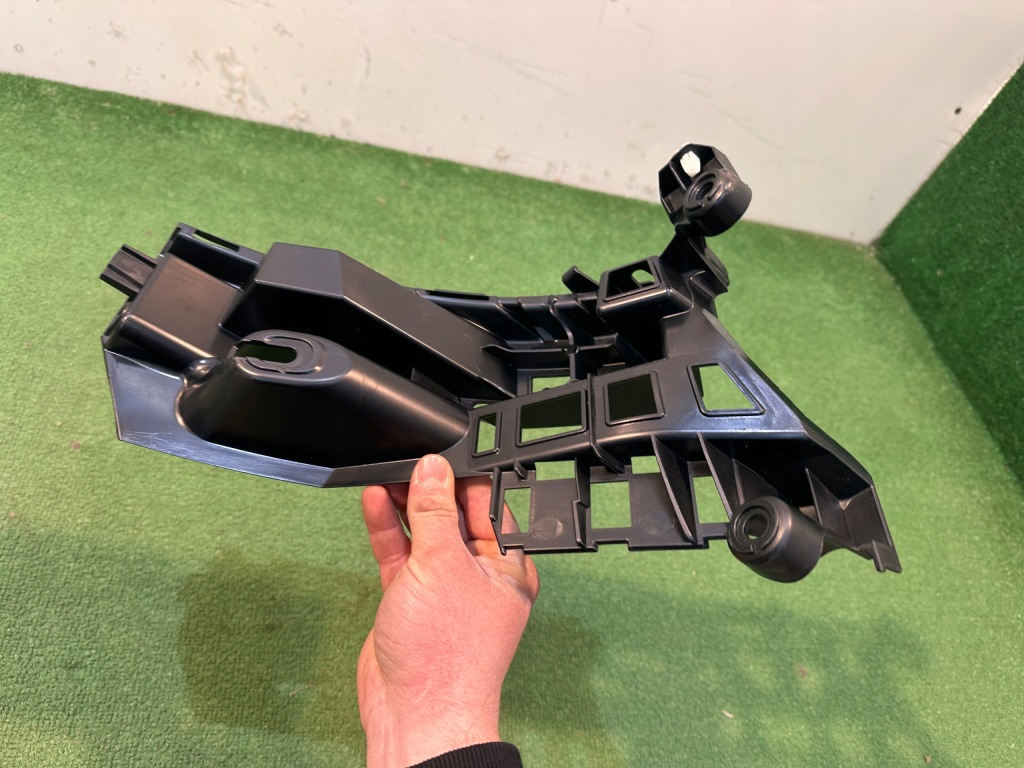 Porsche macan 95b кронштейн напрямна бампера правий задня задній 95b807572a Ціна