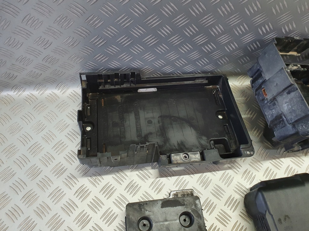 фото №7, Корпус основание аккумулятор opel meriva b