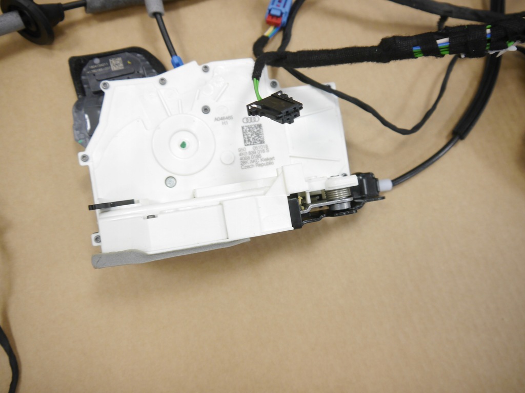 фото №3, Audi a7 4k доводчики доводчик дверь