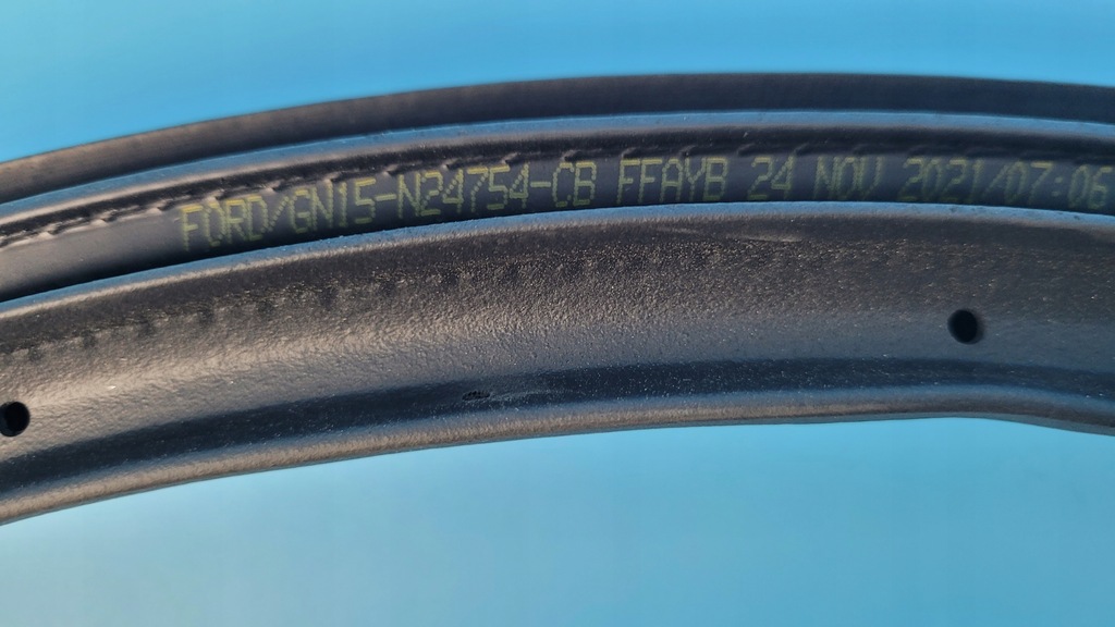 фото №13, Ford ecosport 1.0 прокладка кузовная дверь левый задняя gn15-n24754-cb