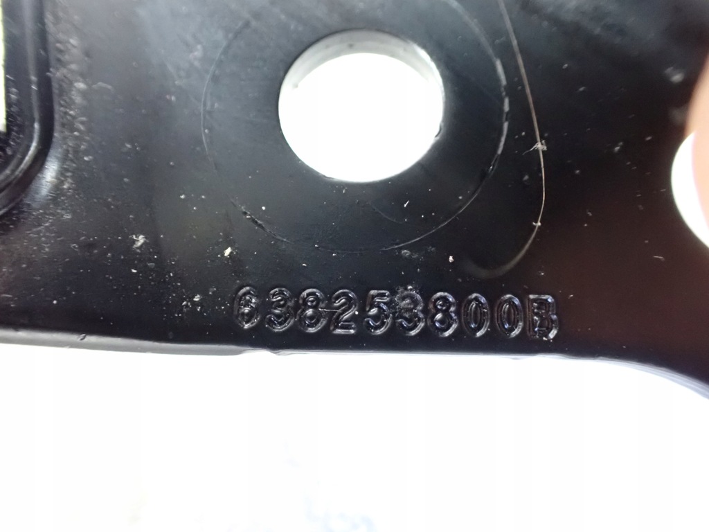 фото №7, Замок поперечина задня dacia duster ii 888432859r