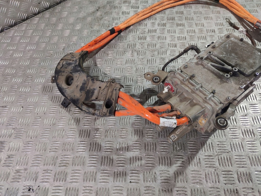 Купить Mercedes-benz gle amg w166 - c292 inwerter/przetwornica a2769004201