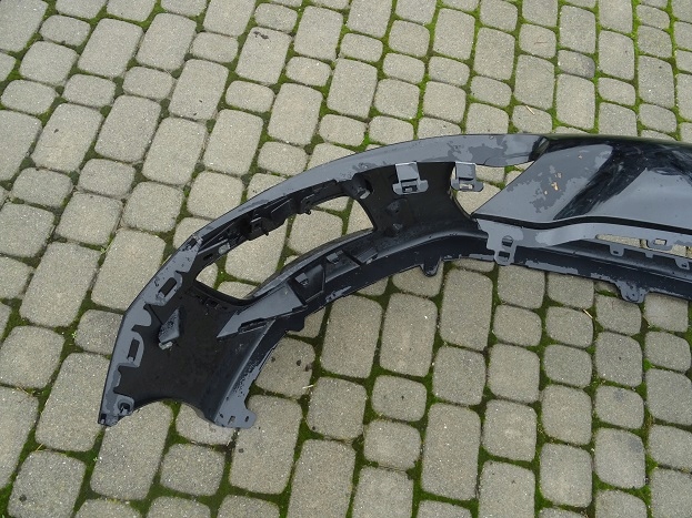 фото №8, Peugeot 308 i lift 10-13 бампер передній pdc logo