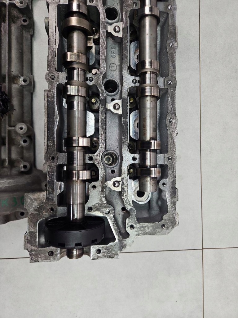 Jeep mercedes wk xk 3.0 crd головка права gotowa do монтажу r6420163601 Недорого