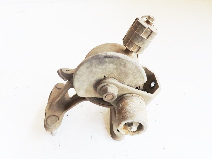 Купити Подушка задня коробки toyota avensis iii t27 2.0 d4d 2008-2015 rok