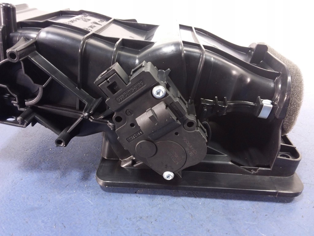 фото №6, Panamera i 970 впуск канал повітря задня лівий