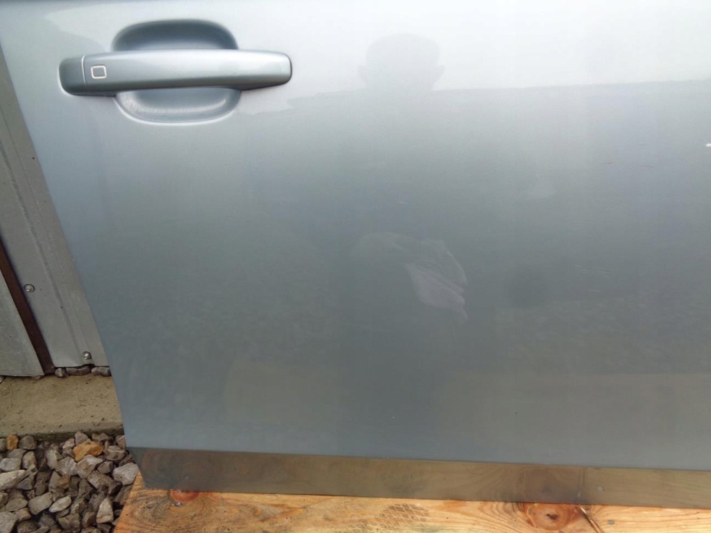 Двері праве перед передні комплектна  з скло audi a4 b8 2008- лак: ly5j Київ