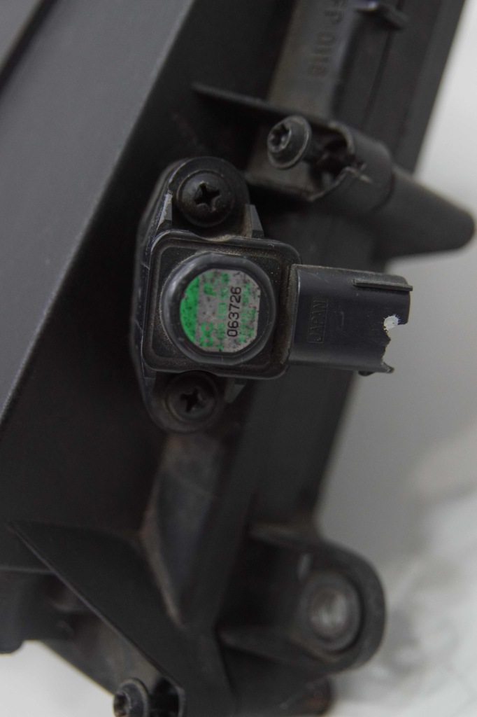 фото №4, Корпус фильтра a2750940104 mercedes cl w216