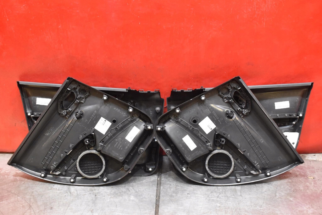 Карка обшивки дверь комплект европа  peugeot 208 1 1 5d hb рестайлинг  15-19 Киев