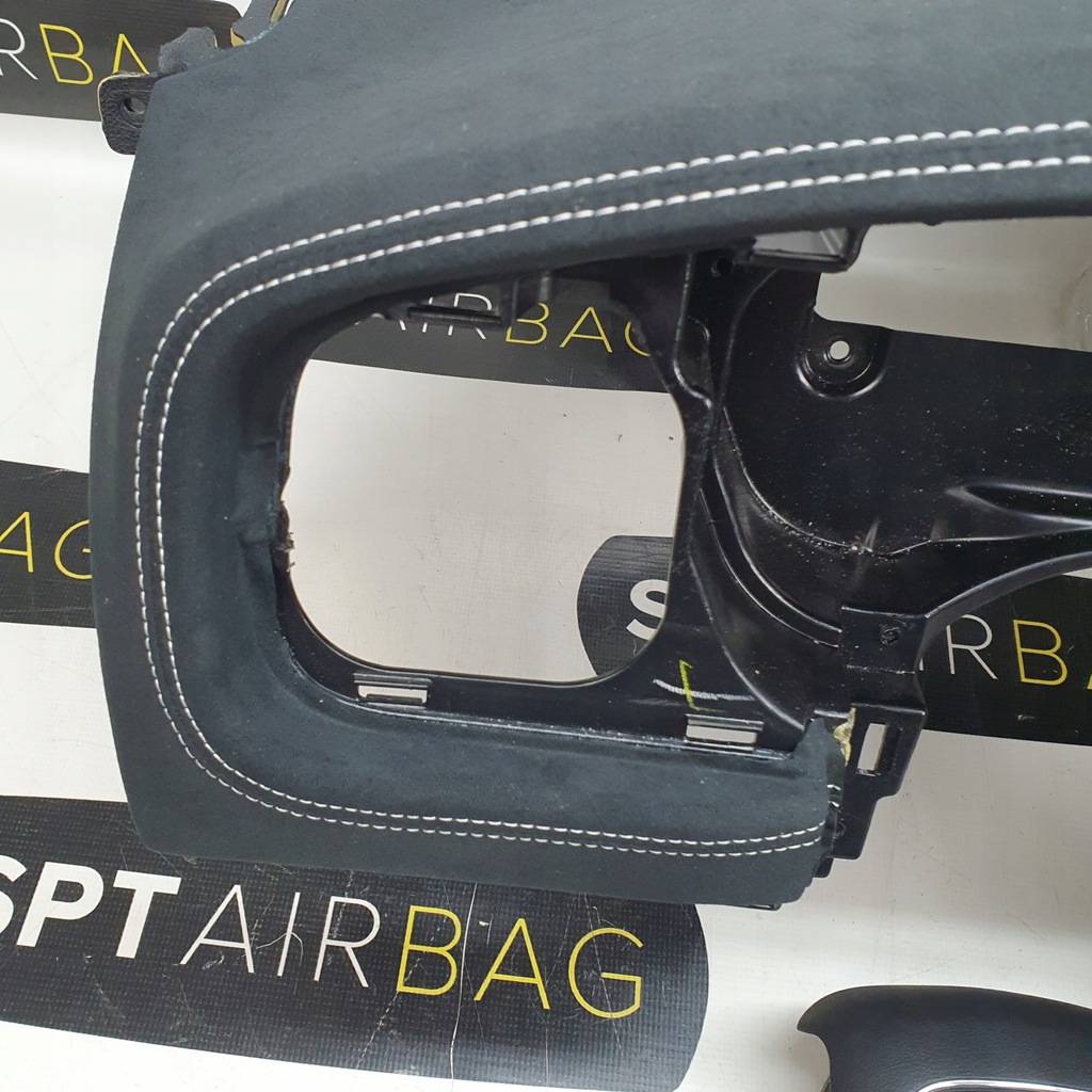 фото №12, Charger панель приладів консоль подушки безпеки ремені подушка безпеки алькантара нитка