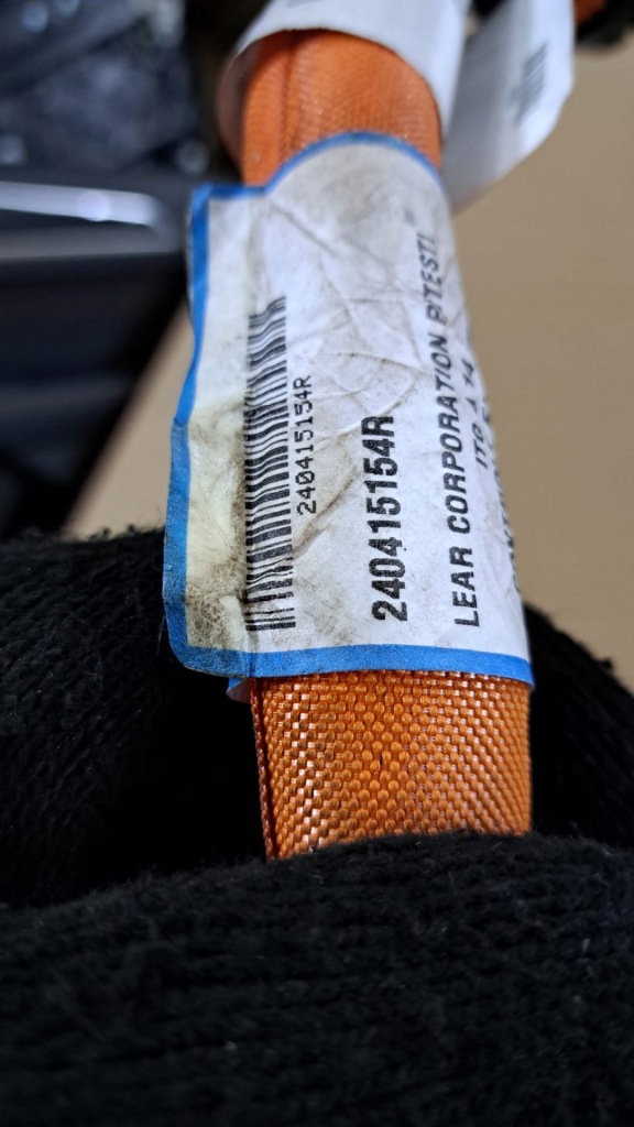 Шланг wysokiego напруги renault austral 1.2 e tech 240415154r Доставка